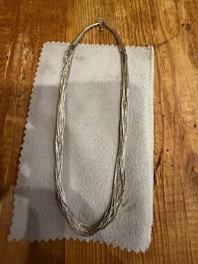 Liquid silver necklace